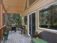 Lower Paradise Log Cabin in Moose Pass 무스패스 호텔