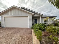 A family friendly house with breath-taking sea views in a great location.