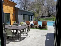 Modern Oasis with pool, close to downtown and airport - 4つ星