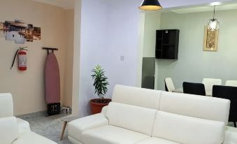 Honors Apartment & Hotel