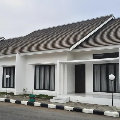 Two Rich Hotel Jepara by KIYANA バンデンガン・ビーチ周辺のホテル