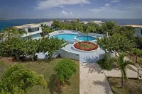 Regatta’s Island Time Getaway - Pools