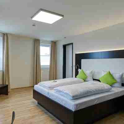 SevenDays Hotel BoardingHouse Mannheim Rooms
