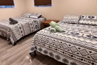Cranmore Retreat, Walk to Slopes, Hot Tub, Game Room, Dog-Friendly, Sleeps 16+ - balcony