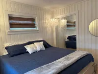 Super 2 Bedroom Home with 72’ of Conesus Lakefront - Homestays