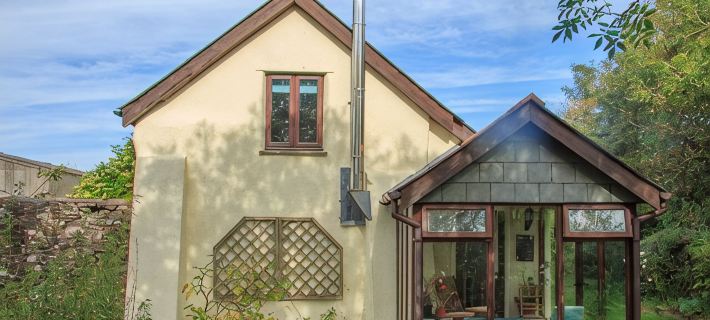 Peaceful Cottage in Rural North Devon, near the Ocean Hotels in Torridge District