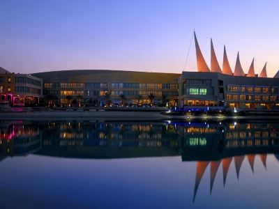 Dragon Hotel and Resort