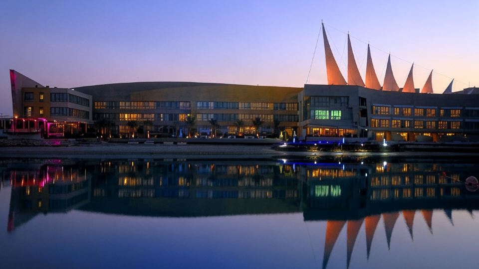 Dragon Hotel and Resort
