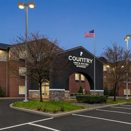 Country Inn & Suites By Radisson Benton Harbor