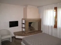 APARTMENT INSIDE A VILLA, LARGE GARDEN WITH LAKE AND POOL VIEW - 2 星級