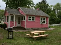 Lake Front Cottage in Michigan's Harbor Country "Sandy Shores 2" Hotels in Chikaming Township