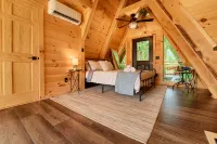 Tranquil retreat nestled in the breathtaking landscape of Hocking Hills. - WiFi