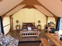 Howling Wolf Resort! - Chalets