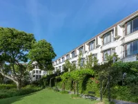 Vineyard Hotel Hotels near Bishopscourt