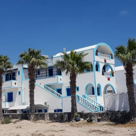 Stavros Beachfront Domes by Booking Kottas