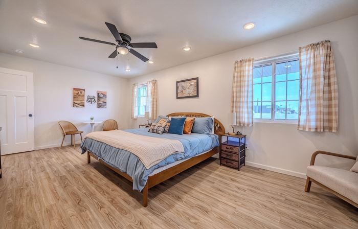 Adventure on Historic Route 66! Brand new renovation!