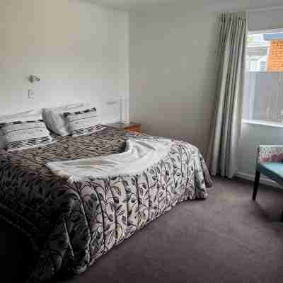 Fully equipped Crofters Cottage for up to 6 people Rooms