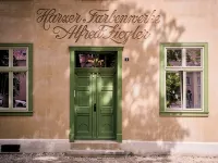 Spend the night in a monument, heavenly bed in the middle of the old town Hoteles en Halberstadt
