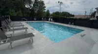 Baymont by Wyndham Thomasville - Pools