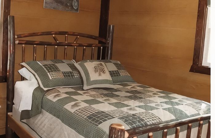 Deer Lodge  (Secluded in Amish Country and peaceful)