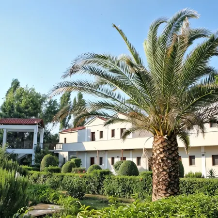 Pasiphae Hotel