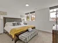 The Nest At Columbia City Hotels near King County (Boeing Field) International Airport