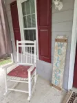 Charming 1-bedroom apartment in cool Garner, minutes from Raleigh - 2-Star