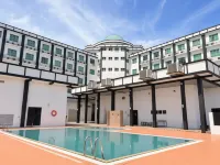 Hotel Seri Malaysia Lawas - Kolam Renang