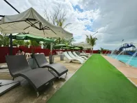 Elizabeth Hotel - Naga - Pools