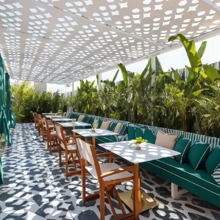 The Xon Hotel