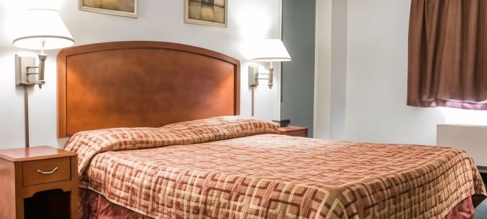 Econo Lodge Kalamazoo Near Wings Stadium Hotels in Kalamazoo