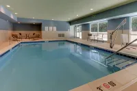 Holiday Inn Express & Suites ROANOKE – CIVIC CENTER by IHG - Pools