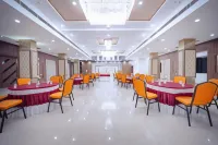 The Sky Imperial - Shahi Hotels & Resort - Desayuno