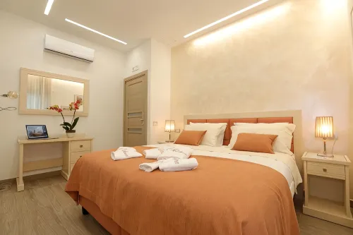 De Vivo Realty - Relais Ohana