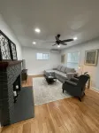 Charming 2 bedroom house, 1 mile from U of O and 7 minute walk to DT Eugene.