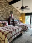 Peaceful, Private and Beautiful Water View Retreat on Lake Travis - Wifi