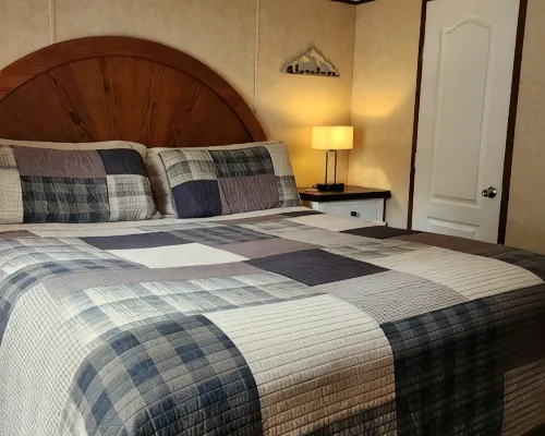Beary Cozy Cabin Hotels in Glenwood