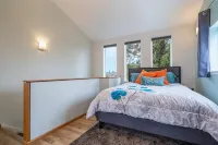 Cypress Cottage: Fabulous and Serene in Nye Beach - 4-Star