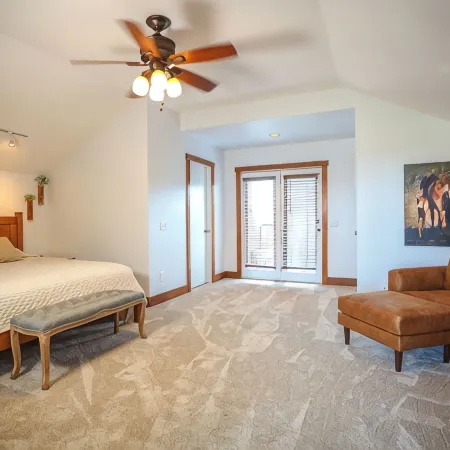 Charming 3-bedroom house in beautiful Pagosa Springs across from the Lake
