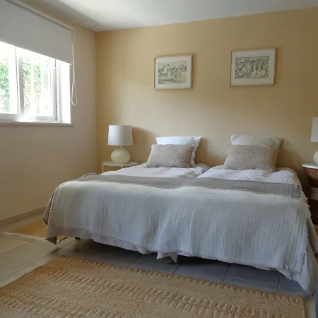 Large studio apartment in a very quiet and green area