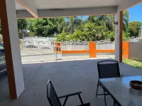 La parguera 3 bed 1 bath 1 min walk from el "Poblado" restaurant, bars - Wifi
