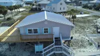 Affordable 2 Bed, 1.5 Bath Beach Views. Hot Tub, Pet Friendly, Fenced Back Yard. - 4-Star
