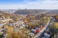 Pittsburgh city views close to all, cozy & bright 1BR - King + Dedicated Office - 2-Star