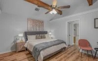 Spacious 3BR Retreat Near Golf Course – Cozy & Convenient Stay in Shreveport! - 4-Star