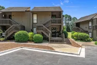 NEW reno! Walk to Pinehurst CC, The Cradle and enjoy the indoor putting green! - Homestays