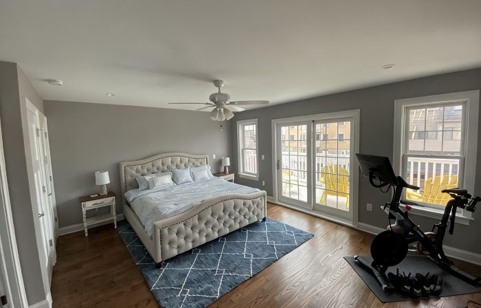 Luxury Multi Floor Single Family with Roof Deck & Hot Tub 4/5 Bedrooms 3.5 Baths