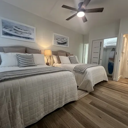 STEPS TO LAKE TEXOMA & TANGLEWOOD RESORT - MEMBERSHIP ACCESS INCLUDED