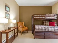 Riverfront 2BR2BA Condo. Sauna, Pool & Hot Tub. Minutes to Vail & Beaver Creek. Hotels in Eagle-Vail