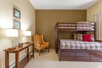 Riverfront 2BR2BA Condo. Sauna, Pool & Hot Tub. Minutes to Vail & Beaver Creek. - 무료 와이파이