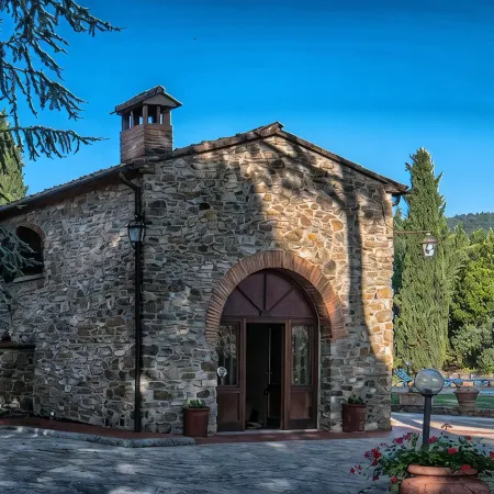 Rhythms and atmospheres of the past, the comforts of the present a stone's throw from the city